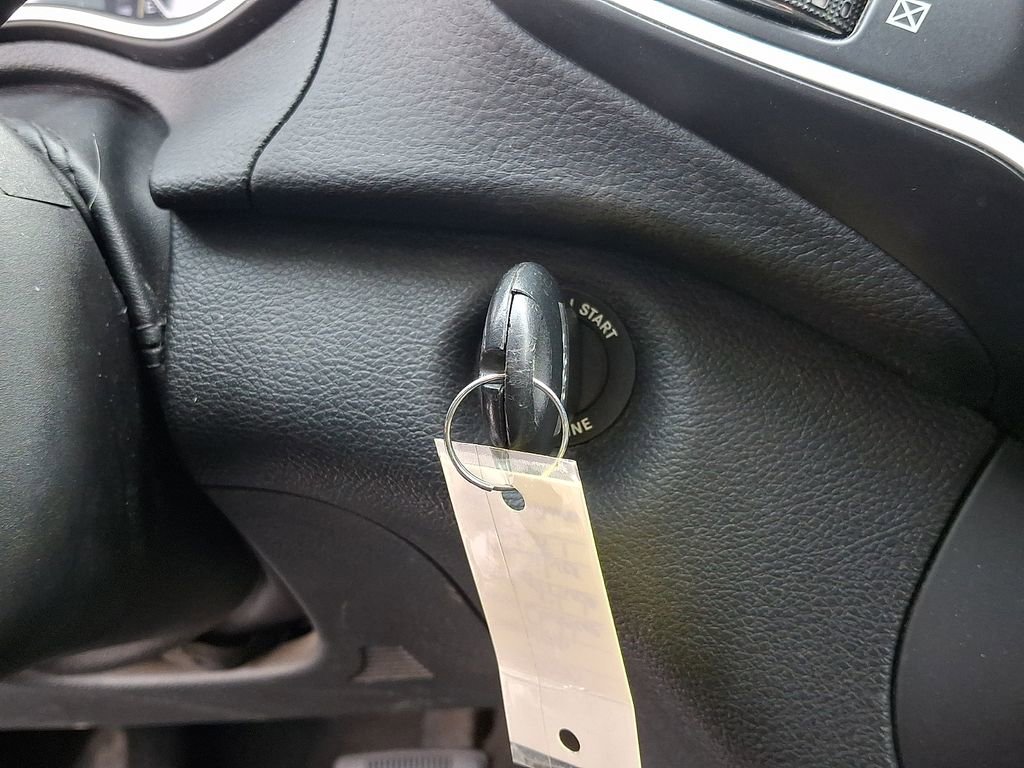 Used 2020 Jeep Cherokee Latitude image 24