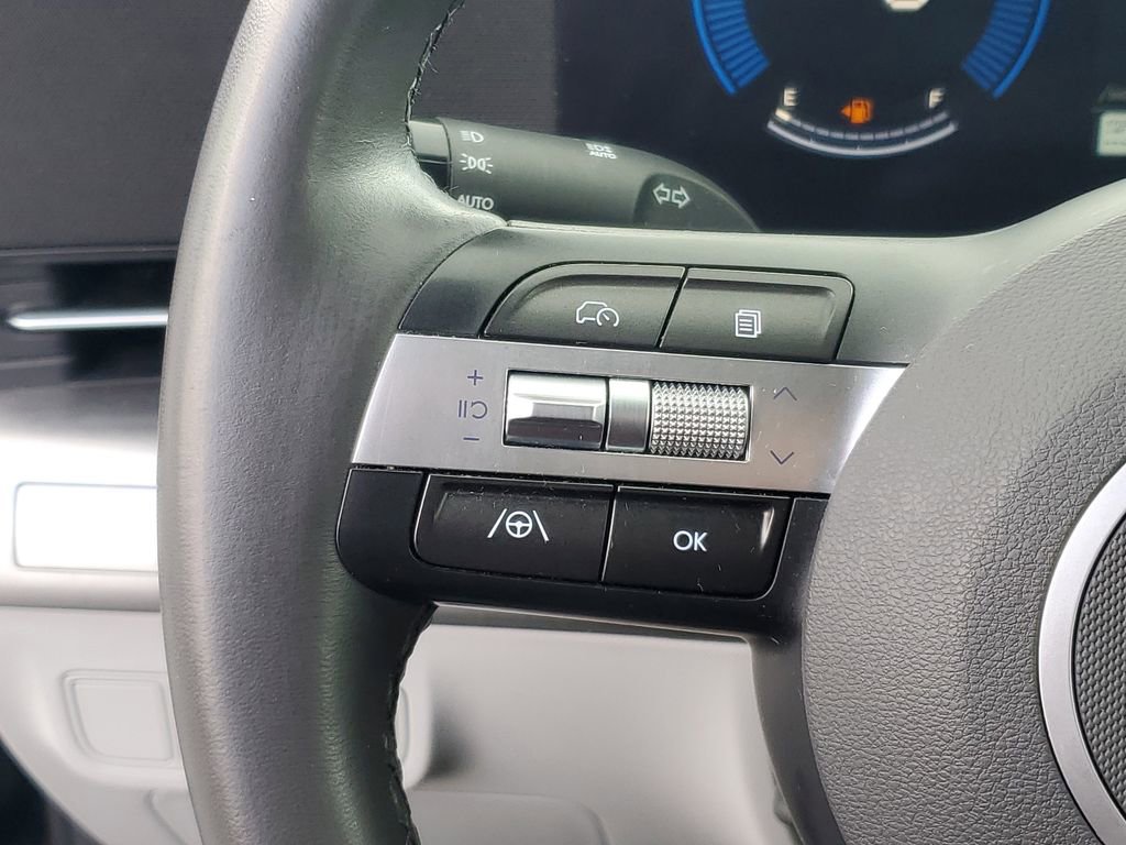 Used 2025 Hyundai Kona SEL image 16