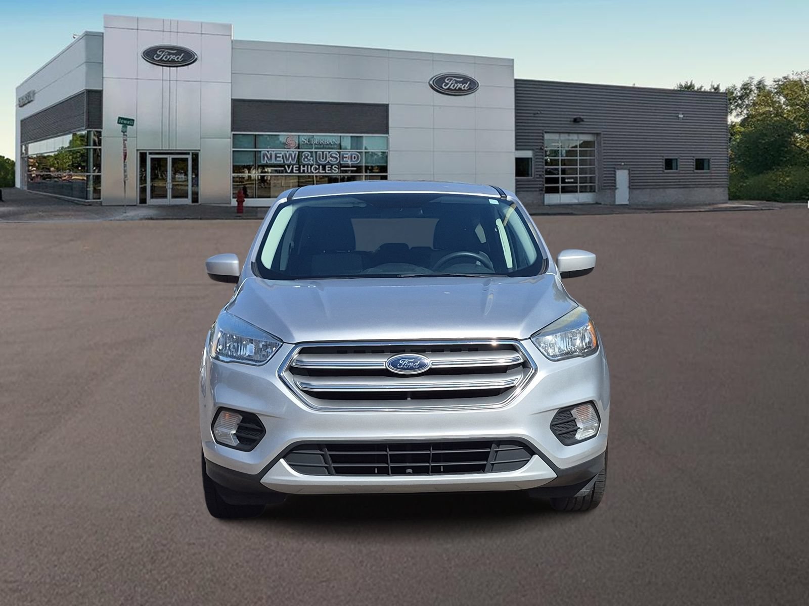 Used 2017 Ford Escape SE w/ SE Cold Weather Package AWD/4WD image 3