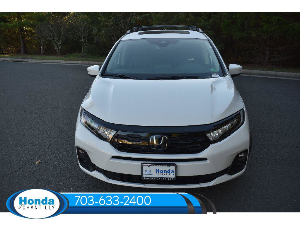 New 2026 Honda Odyssey Touring image 3