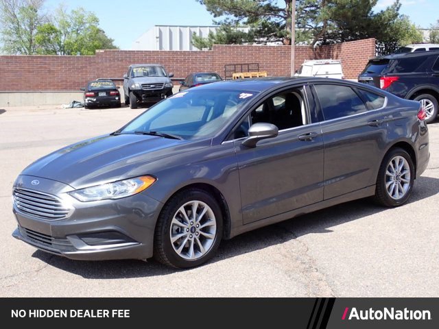 Used 2017 Ford Fusion SE w/ Fusion SE Technology Package