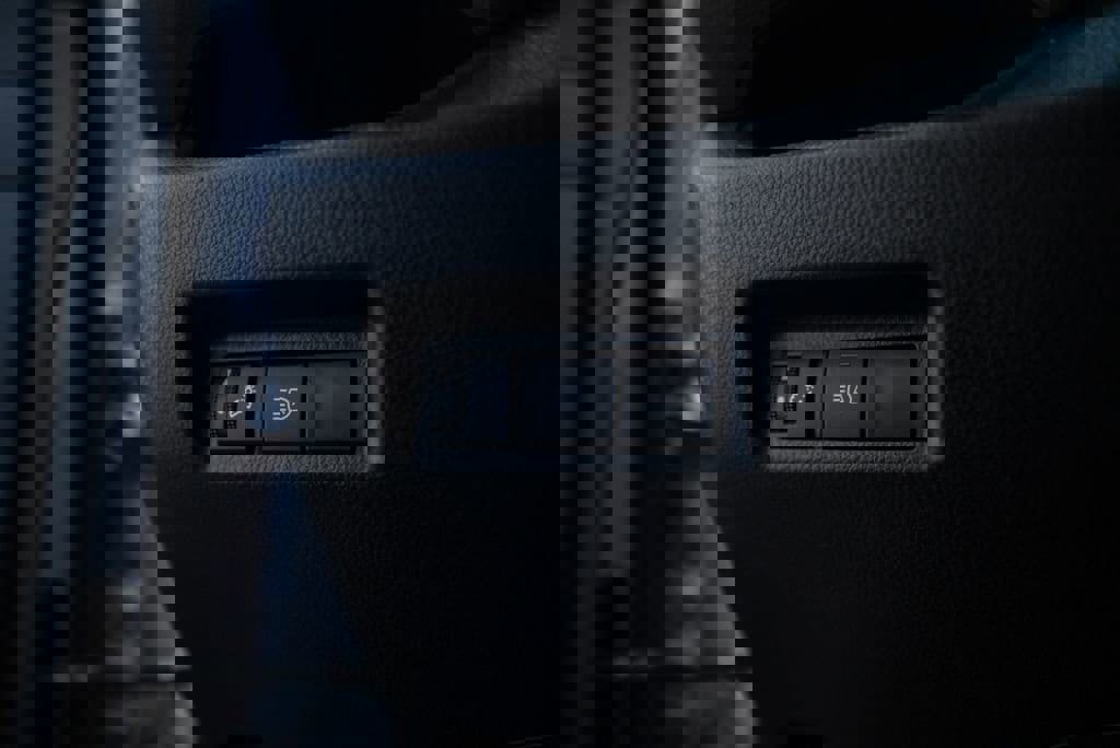 Used 2023 Toyota RAV4 LE image 22