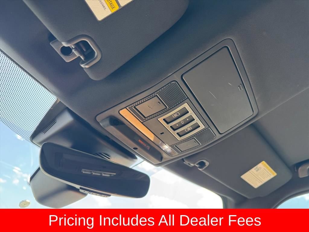 Used 2020 Land Rover Discovery HSE Luxury AWD/4WD image 28