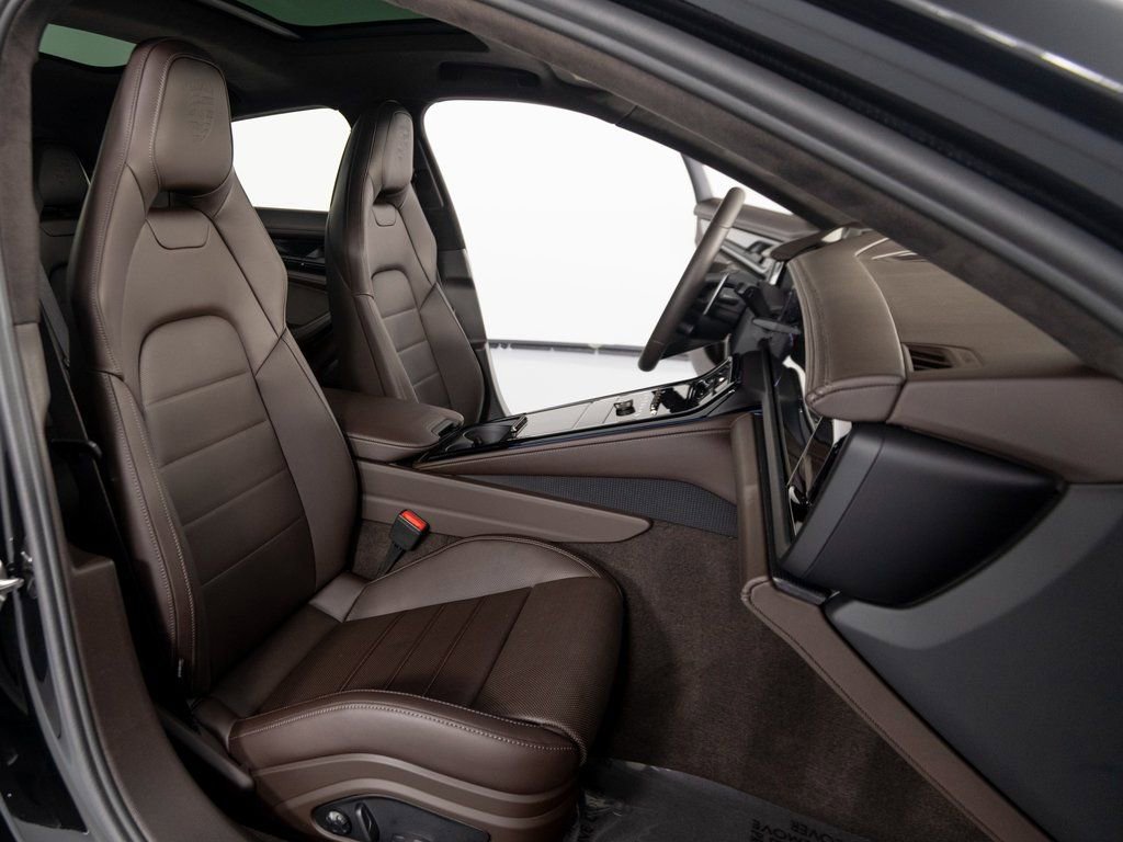 New 2026 Porsche Panamera Turbo image 37