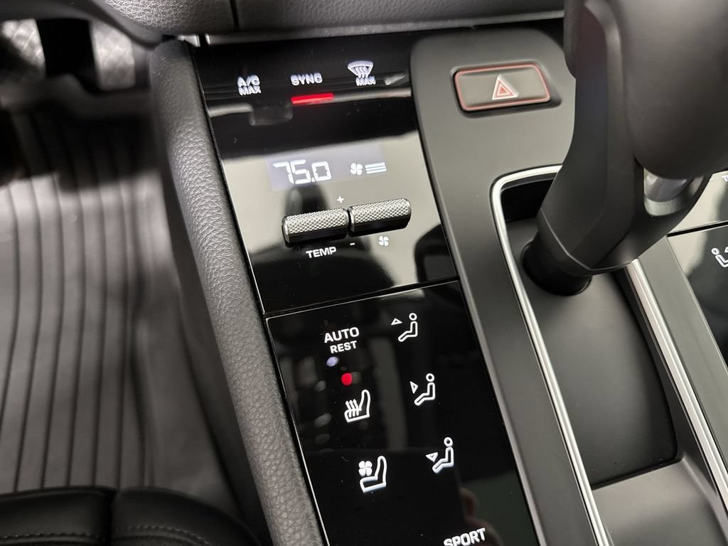 New 2026 Porsche Macan AWD/4WD image 31