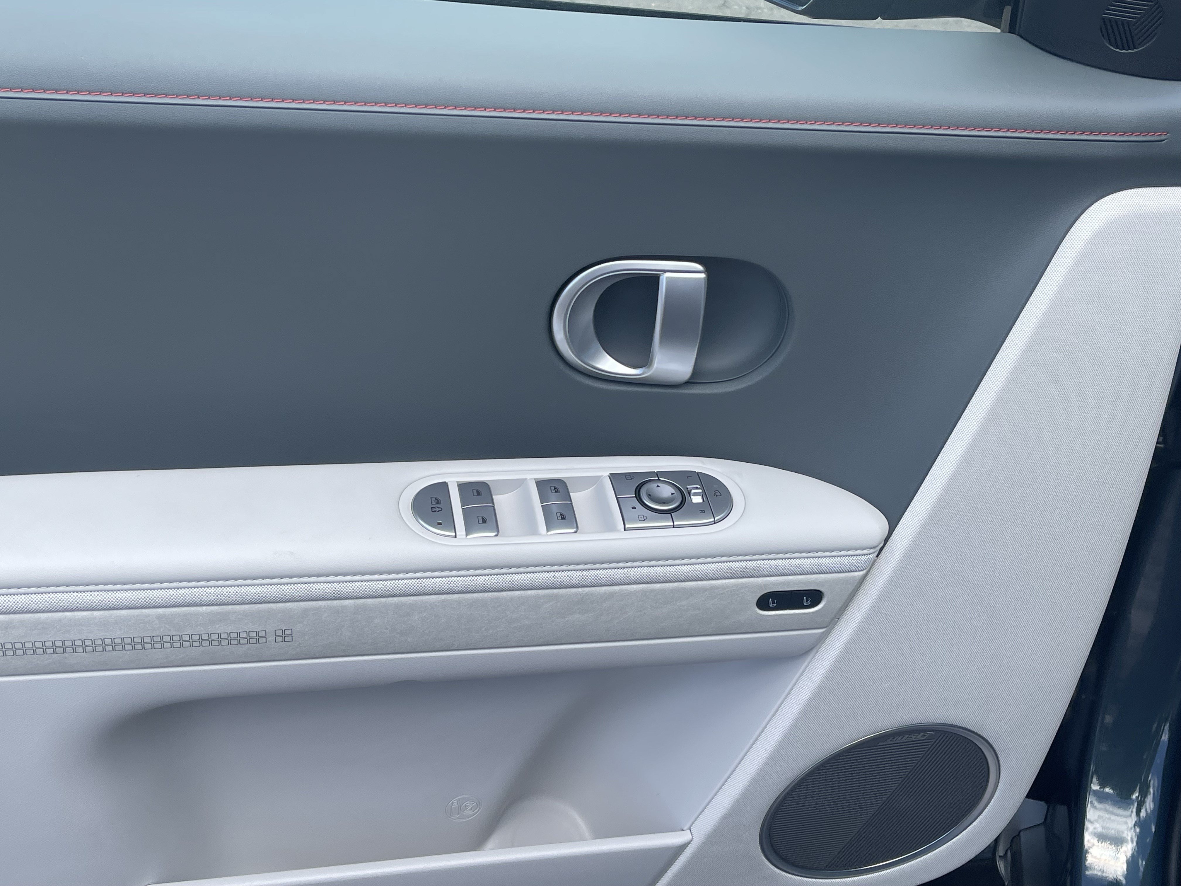 Certified 2024 Hyundai Ioniq 5 Limited AWD/4WD image 18