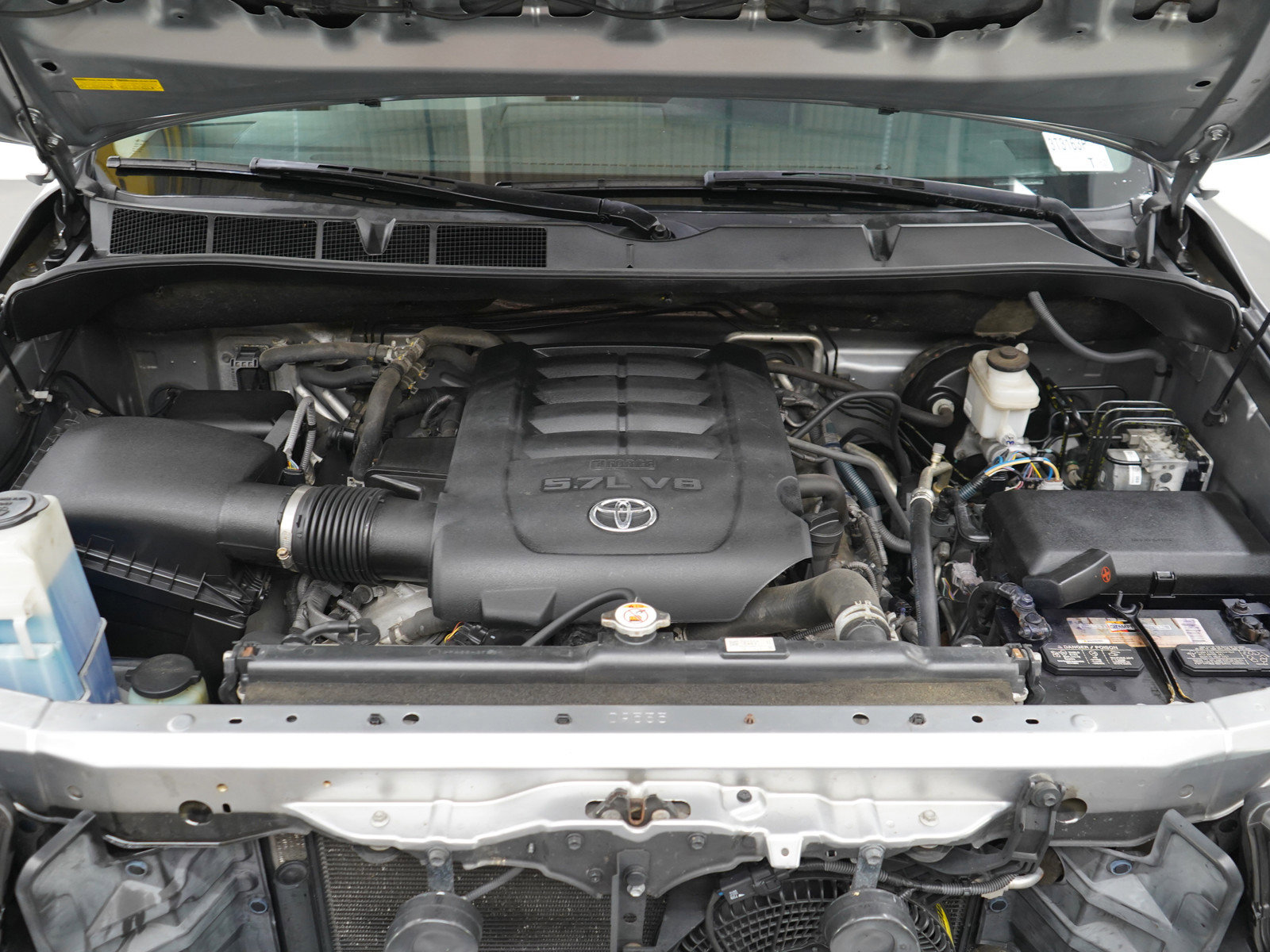 Used 2019 Toyota Sequoia SR5 image 34