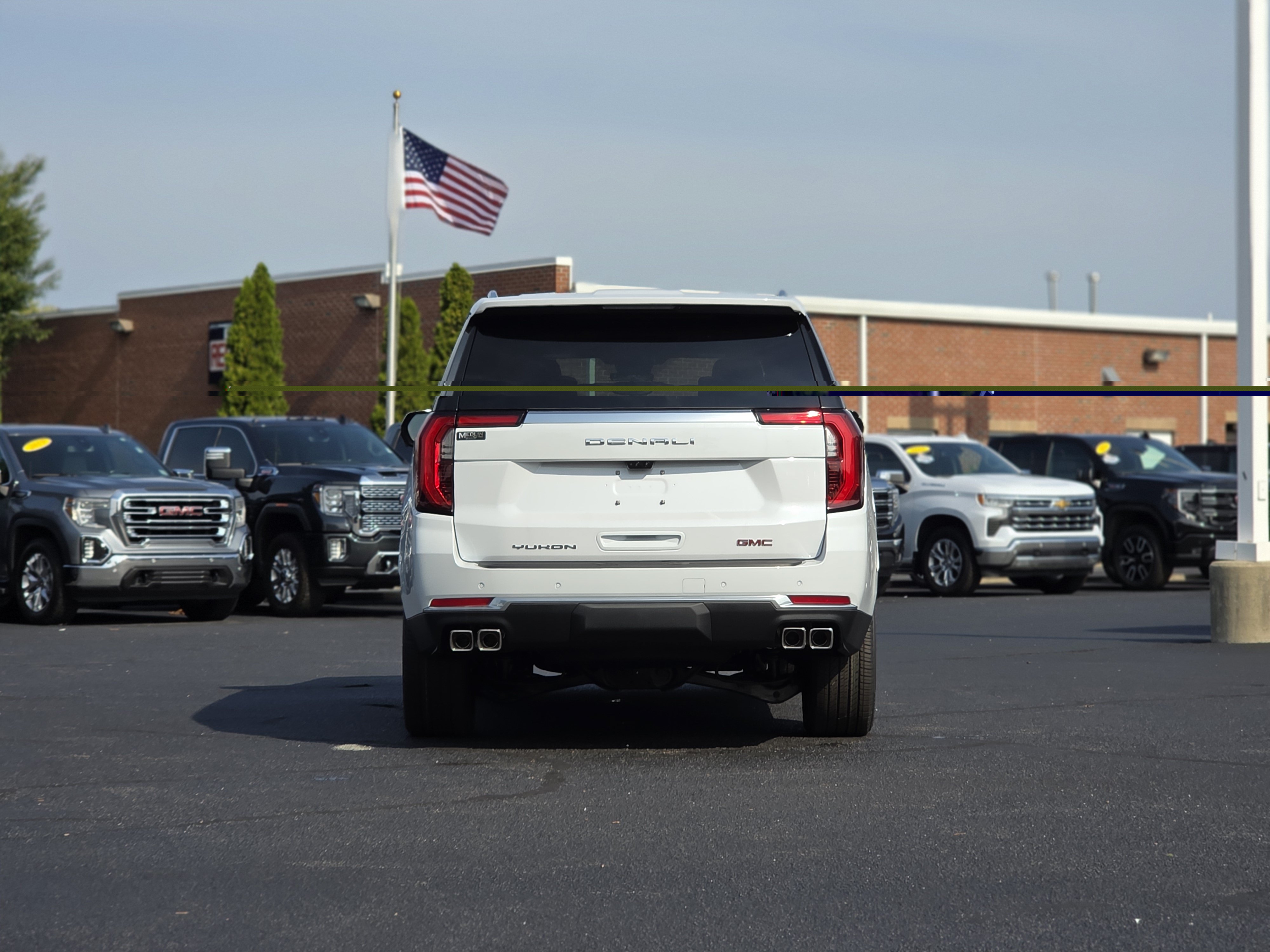 New 2026 GMC Yukon XL Denali w/ Denali Reserve Package AWD/4WD image 6