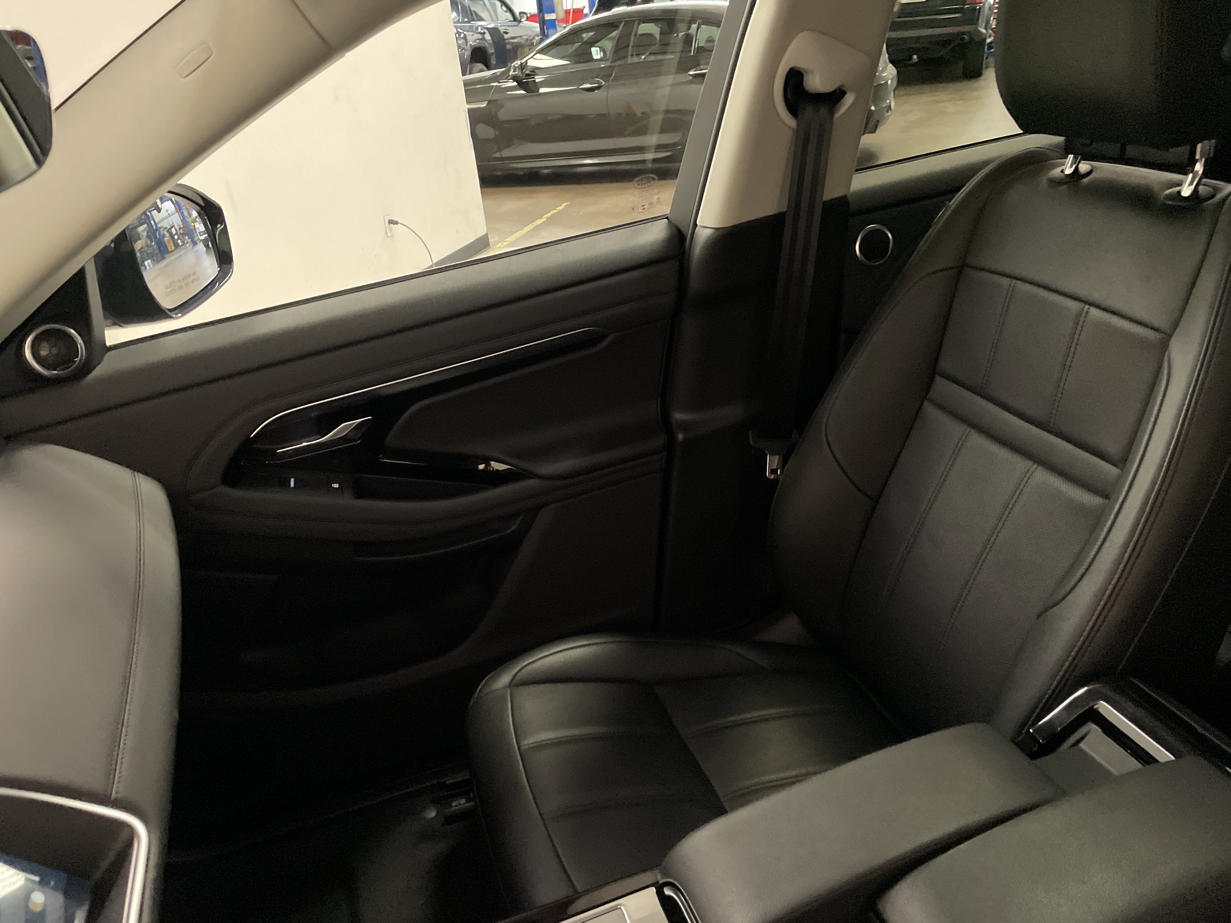 Used 2022 Land Rover Range Rover Evoque S AWD/4WD image 16