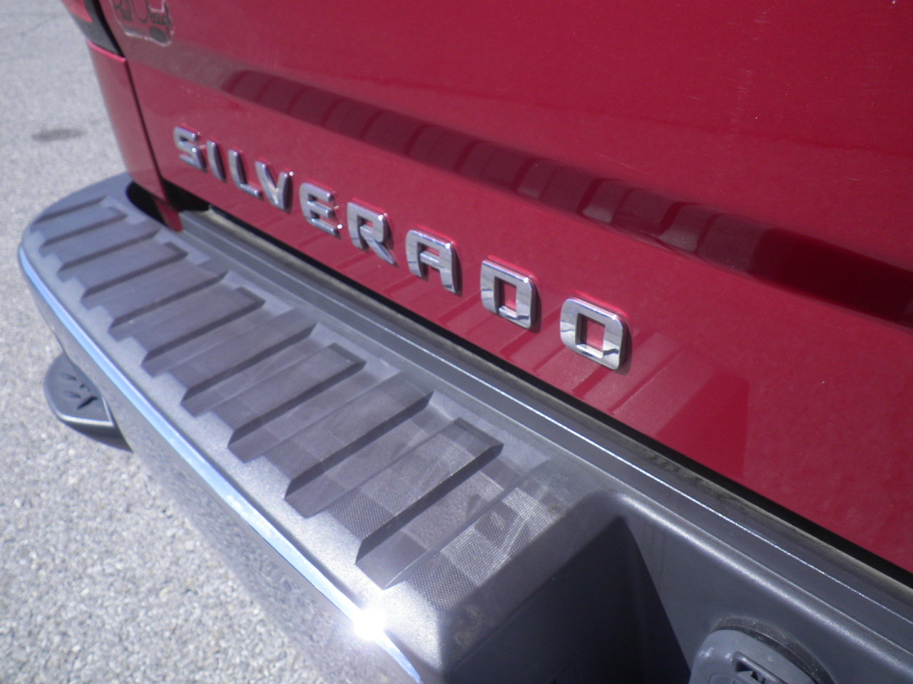 Used 2018 Chevrolet Silverado 1500 LT w/ All Star Edition image 12