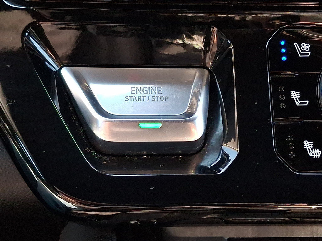 Certified 2023 GMC Sierra 1500 AT4 w/ AT4 Premium Package AWD/4WD image 22
