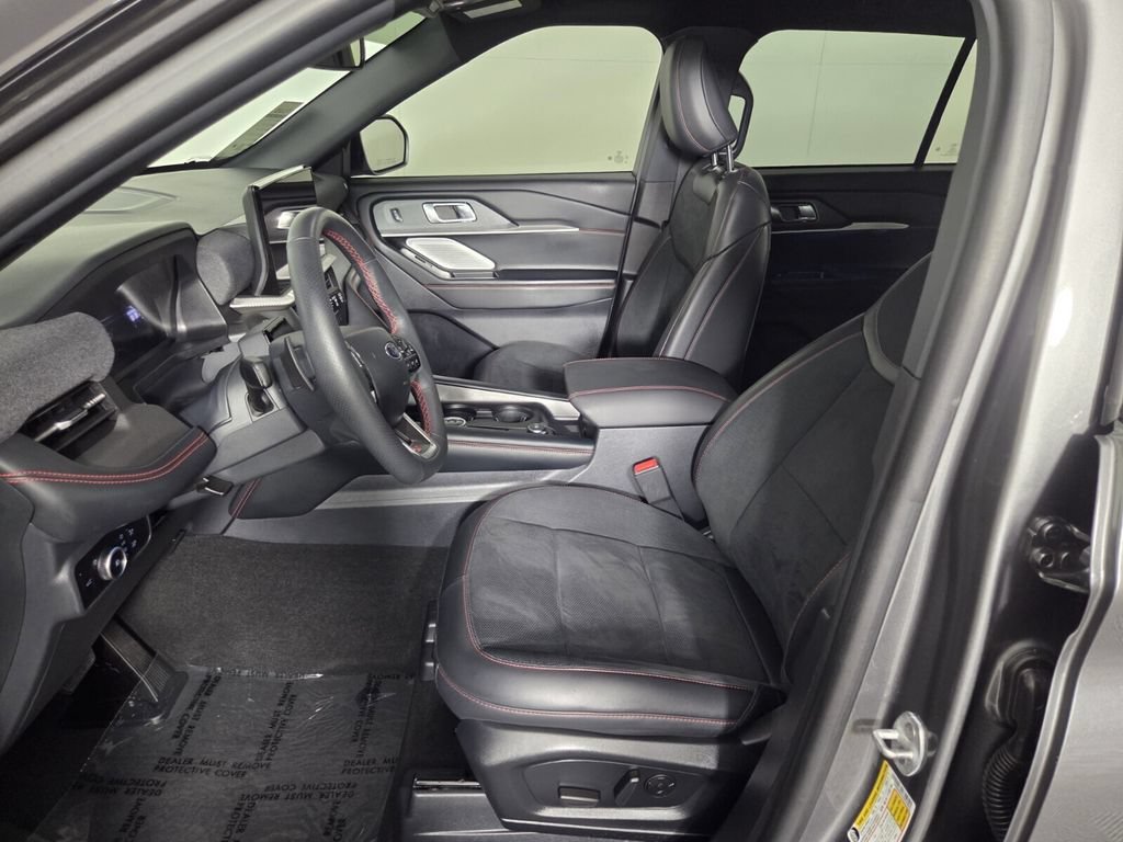 Used 2025 Ford Explorer ST w/ Sun And Sound Package AWD/4WD image 9
