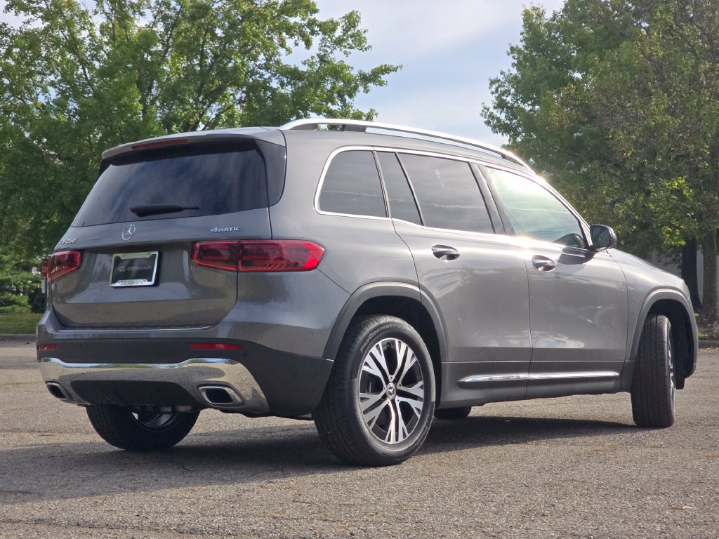 New 2026 Mercedes-Benz GLB 250 4MATIC image 16