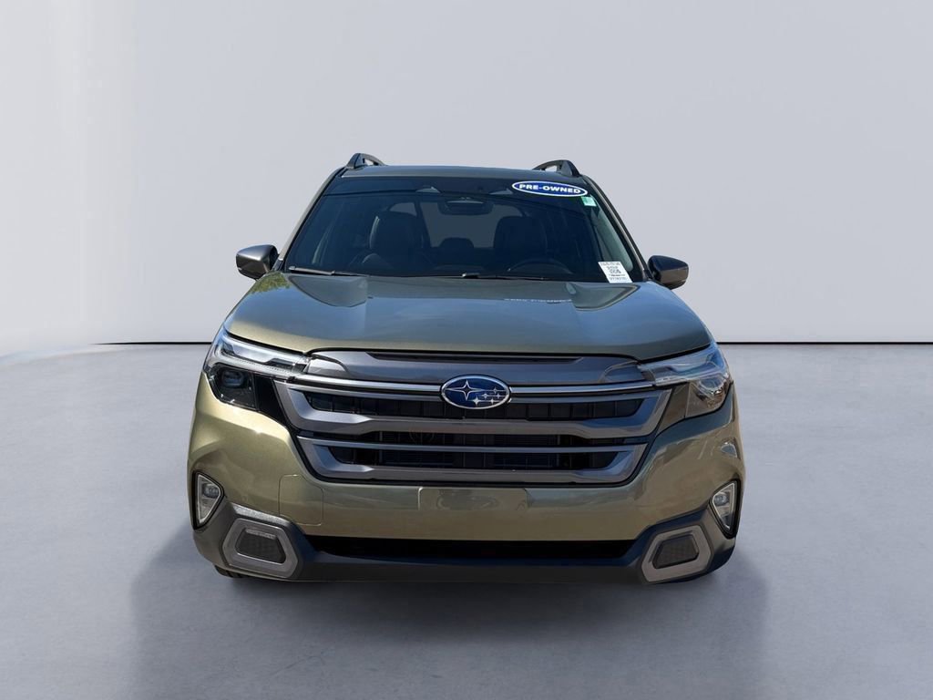 Used 2025 Subaru Forester Limited image 8