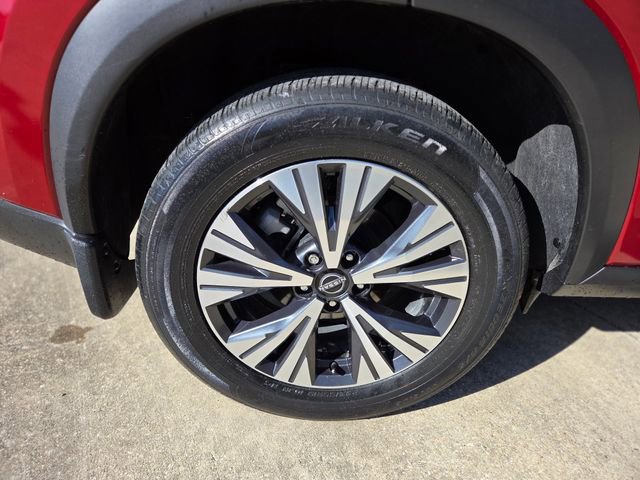 Used 2023 Nissan Rogue SV w/ SV Premium B Package image 12