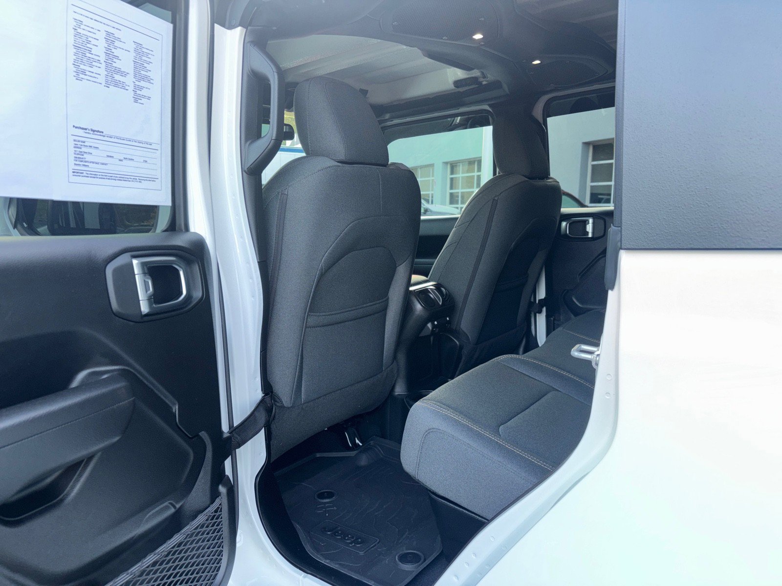 Used 2025 Jeep Gladiator Sport image 32