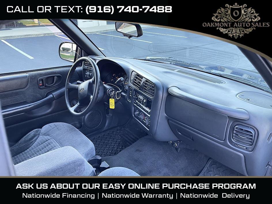 Used 2000 Chevrolet S10 Pickup LS w/ Preferred Equipment Group AWD/4WD image 12