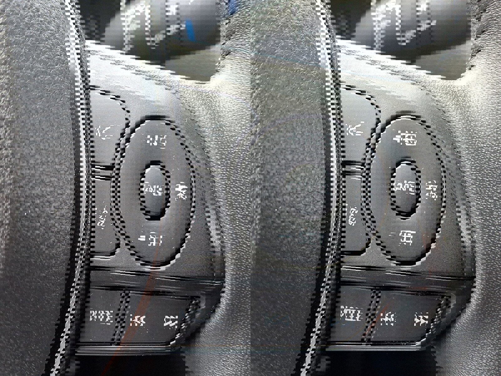 Used 2022 Toyota RAV4 Limited image 23