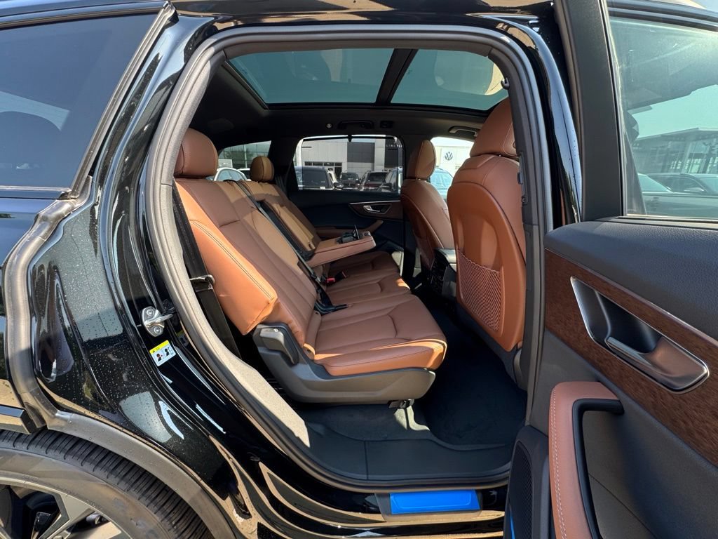 New 2026 Audi Q7 Premium Plus AWD/4WD image 13