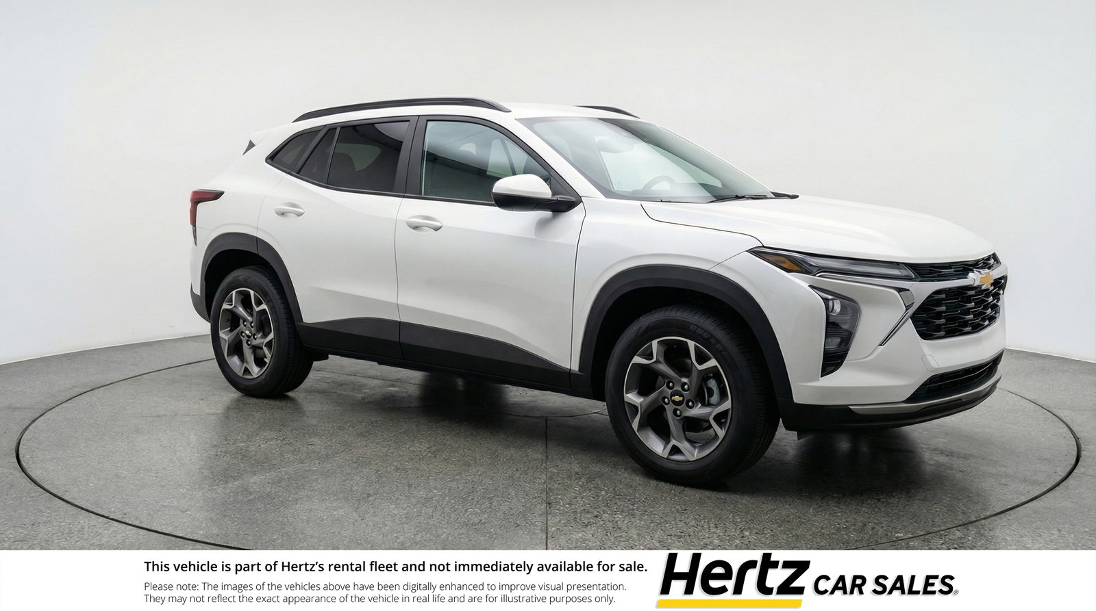 Used 2025 Chevrolet Trax LT image 1