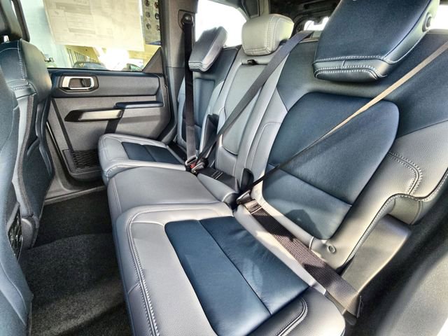 Used 2024 Ford Bronco Outer Banks image 19
