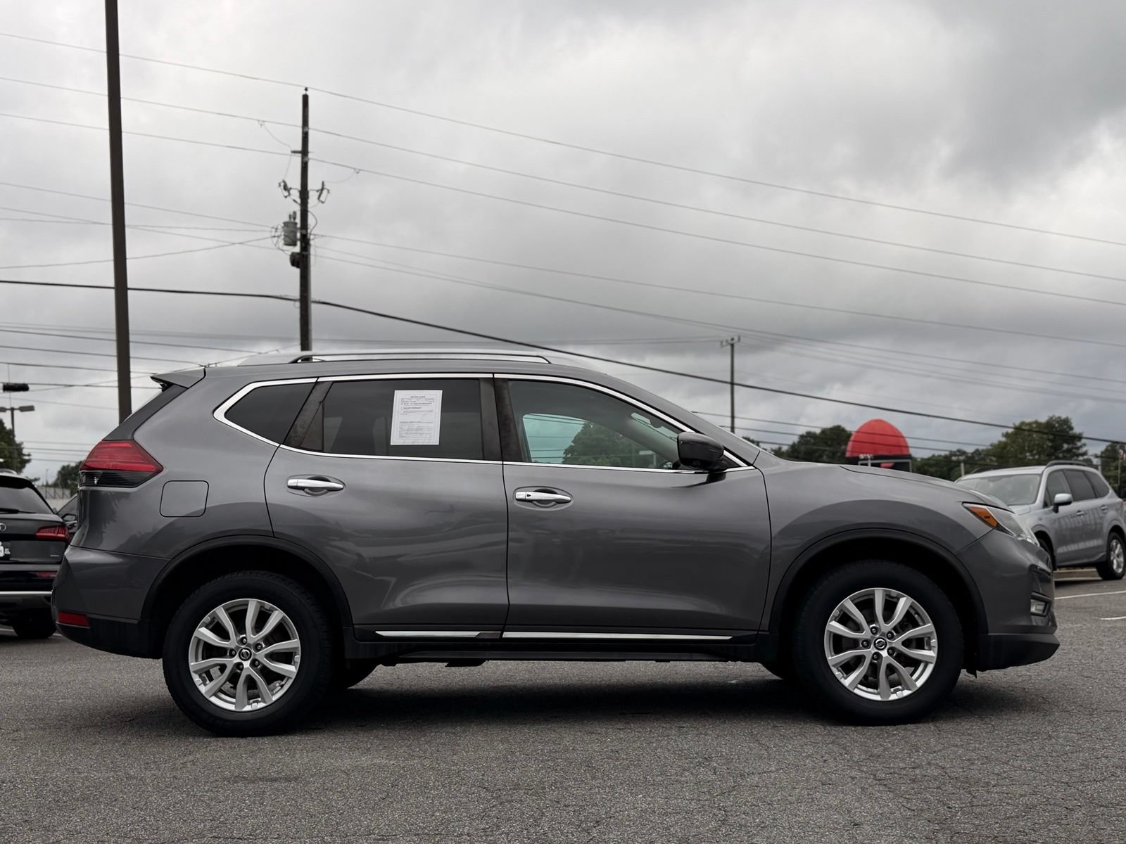 Used 2017 Nissan Rogue SL AWD/4WD image 6