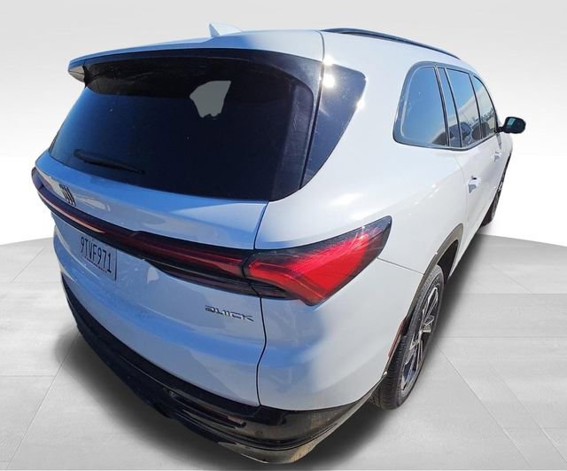 Used 2025 Buick Enclave Sport Touring image 3