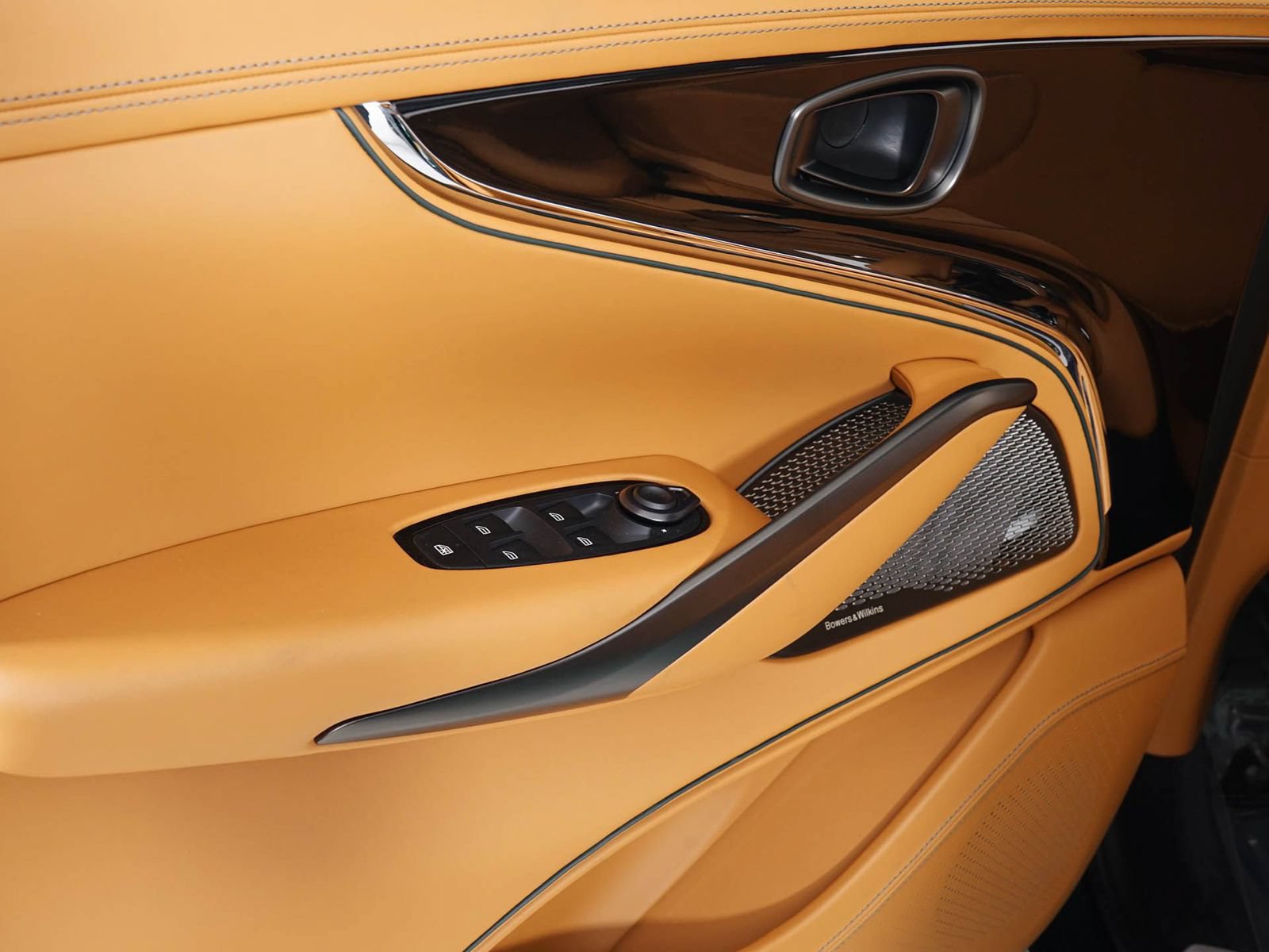New 2026 Aston Martin DBX 707 AWD/4WD image 34
