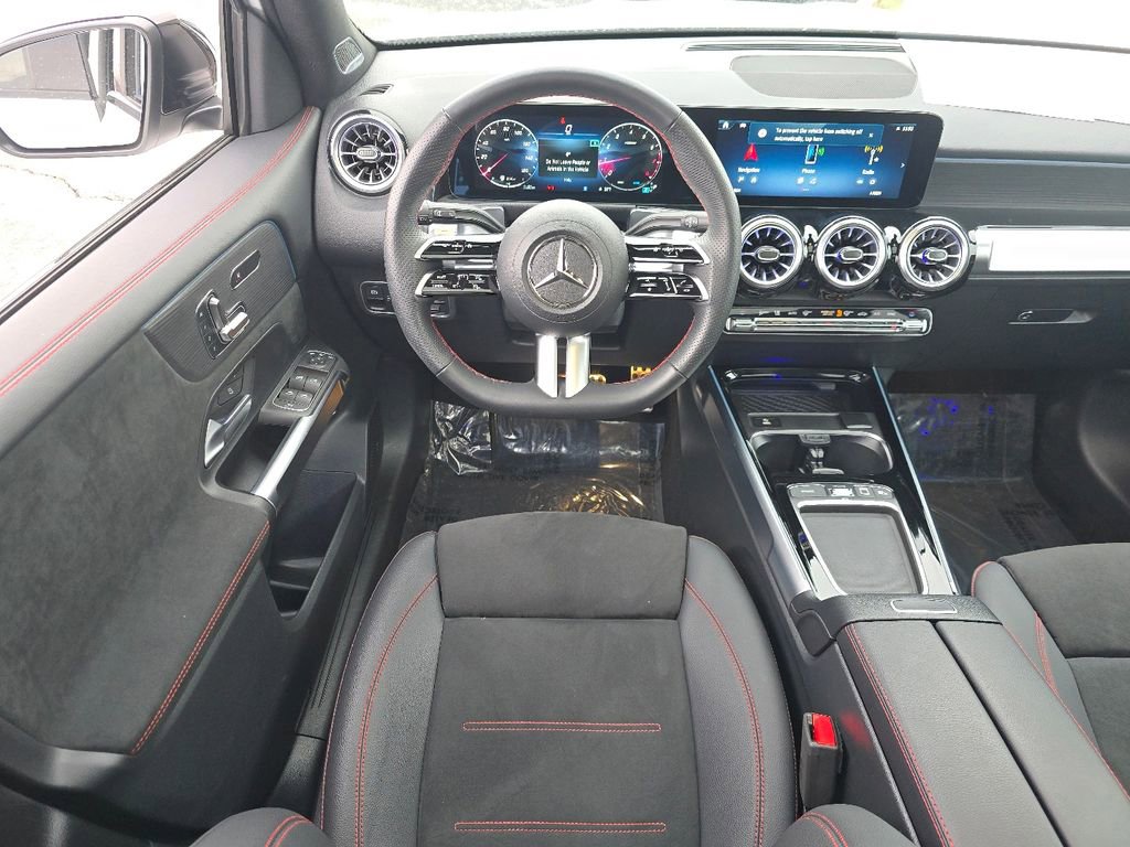 Certified 2025 Mercedes-Benz GLB 250 4MATIC image 25