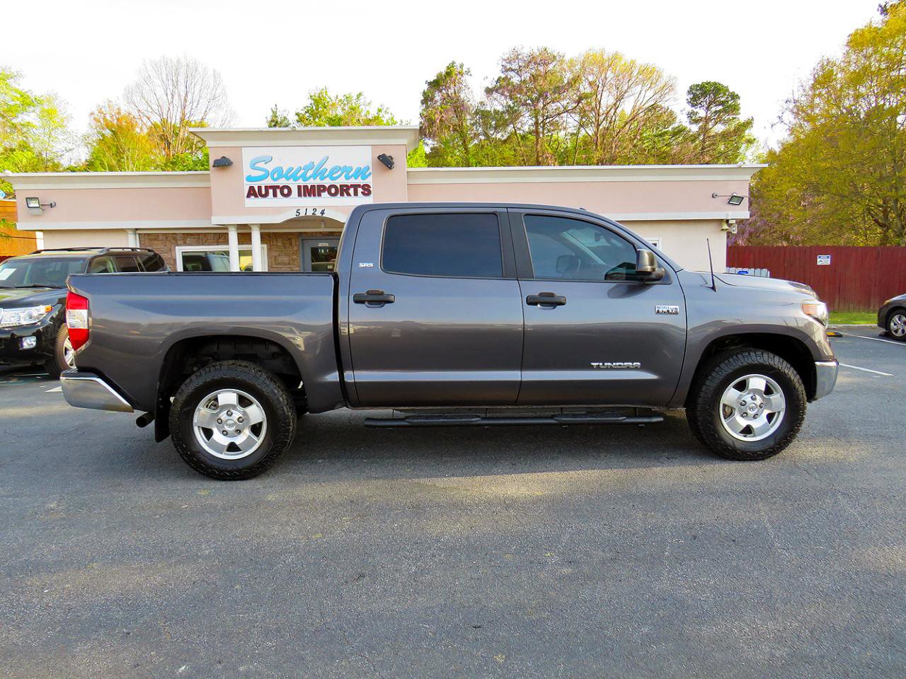 Used 2019 Toyota Tundra SR5 image 6