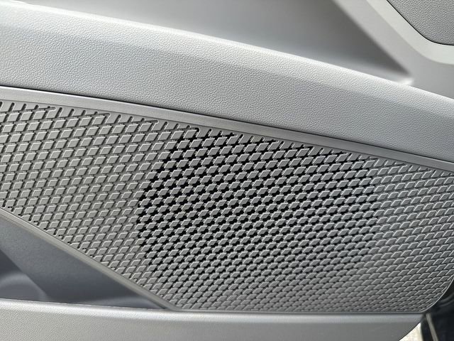 Certified 2025 Hyundai Elantra Sport image 37