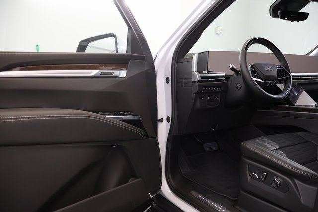 New 2026 Cadillac Escalade Platinum Sport AWD/4WD image 8