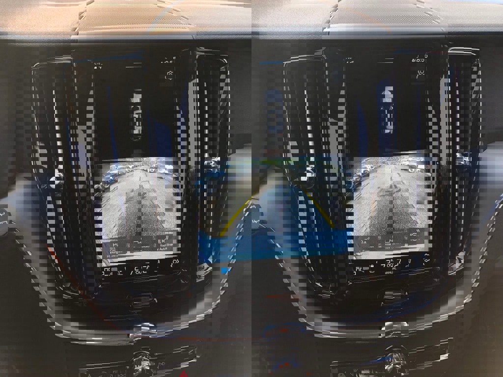 New 2025 Volvo XC60 B5 Core w/ Protection Package Premier image 23