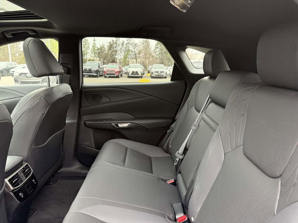 Used 2024 Lexus RX 350 AWD image 15