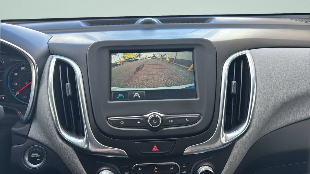 Used 2018 Chevrolet Equinox LT FWD image 13