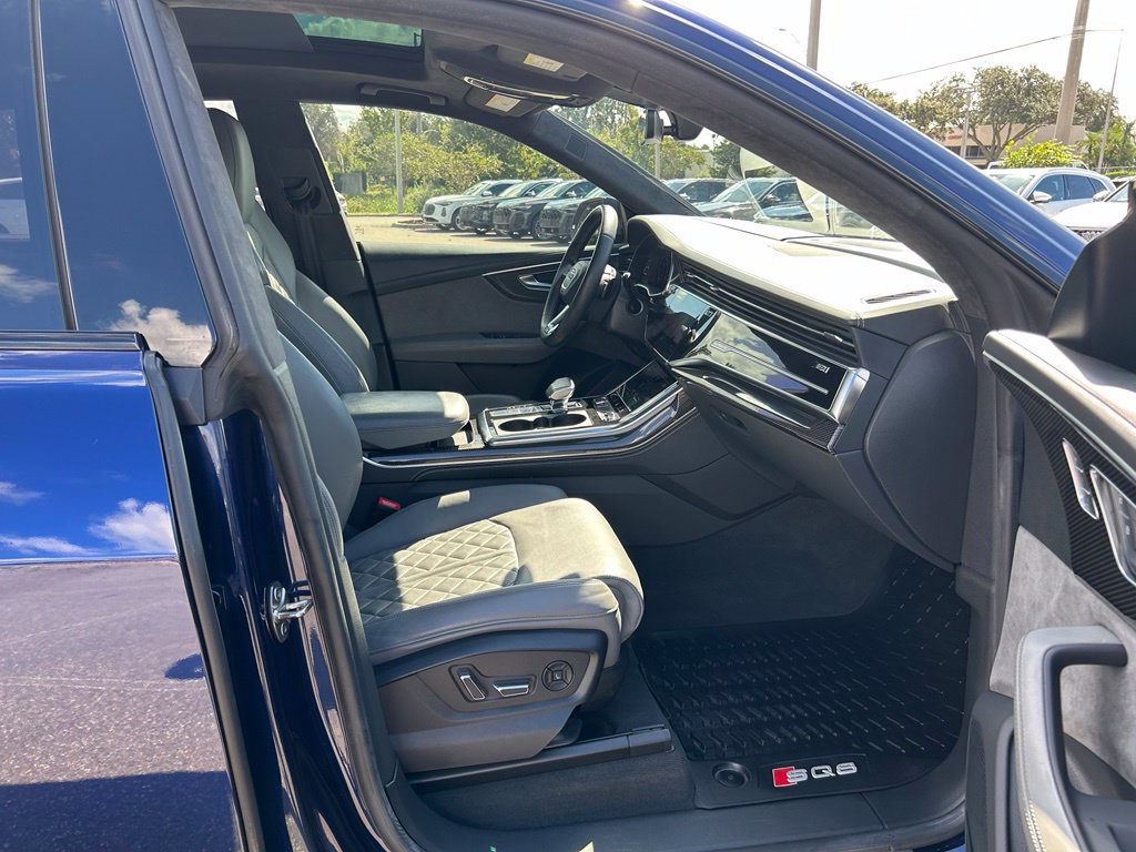 Used 2021 Audi SQ8 Prestige AWD/4WD image 43