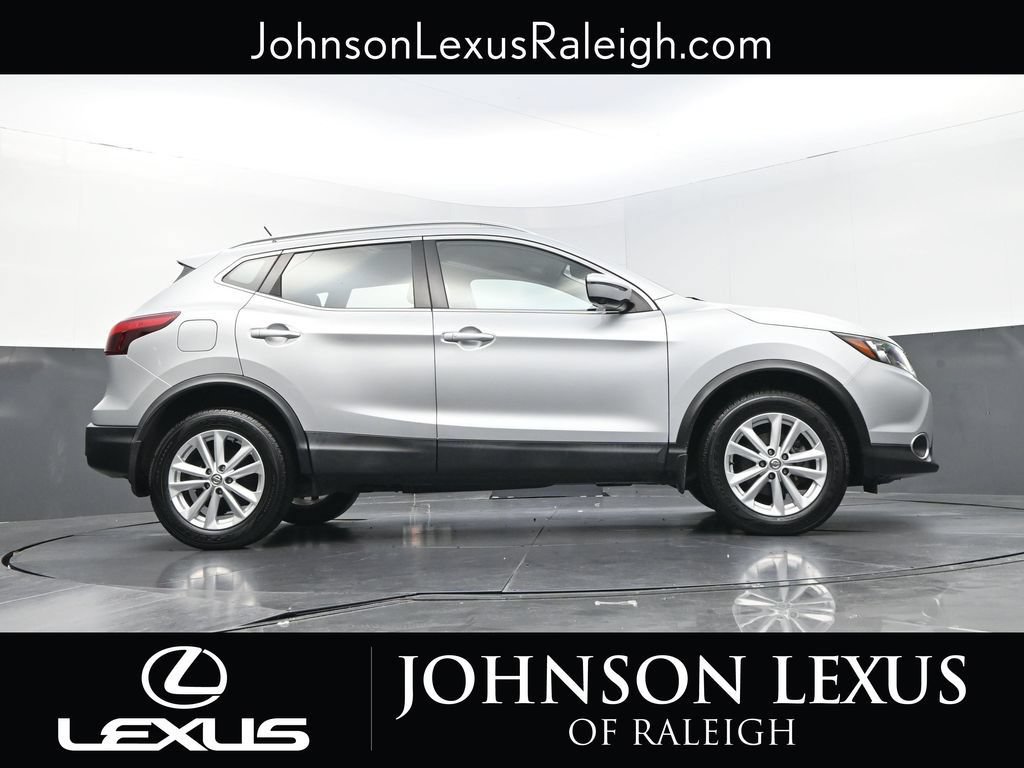 Used 2018 Nissan Rogue Sport SV w/ SV Technology Package FWD image 20