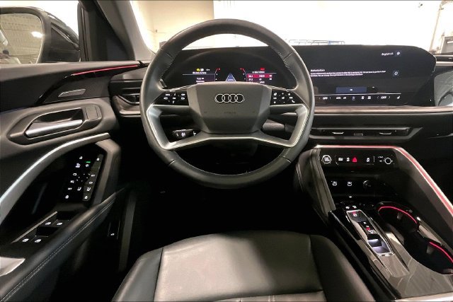 Certified 2025 Audi Q5 Premium Plus w/ Premium Plus AWD/4WD image 5