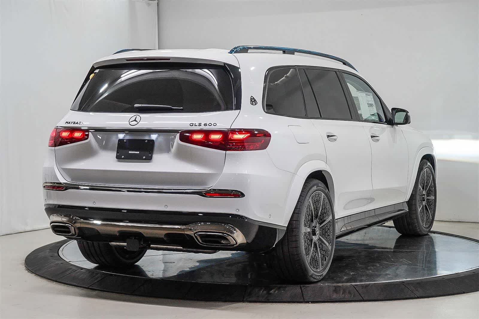 New 2026 Mercedes-Benz Maybach GLS 600 4MATIC image 4