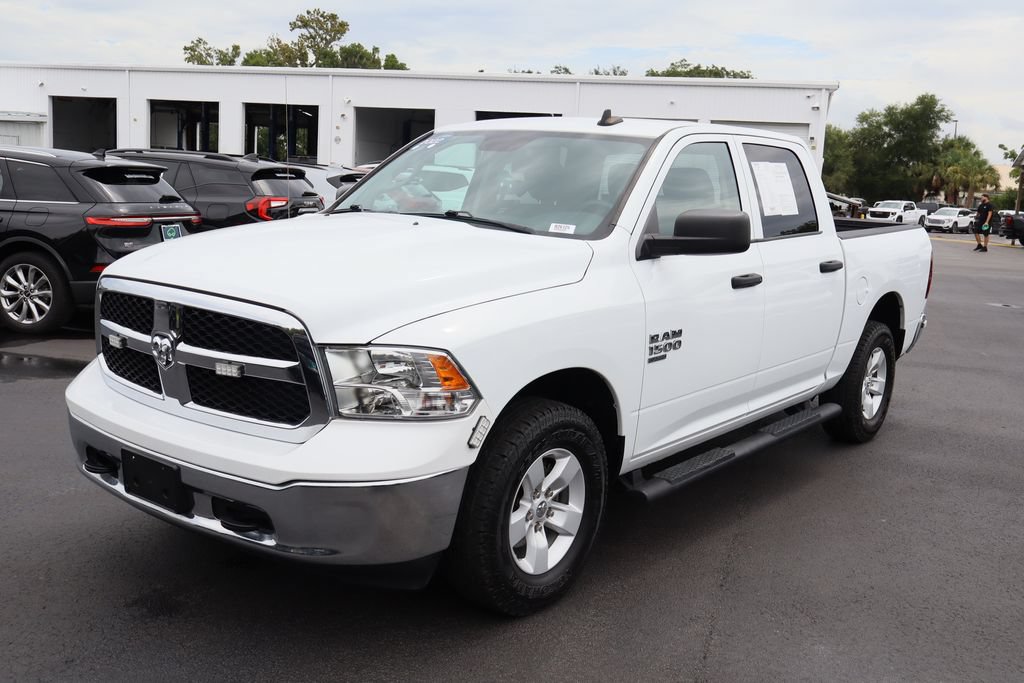 Used 2022 RAM 1500 Classic SLT w/ Electronics Group AWD/4WD image 5