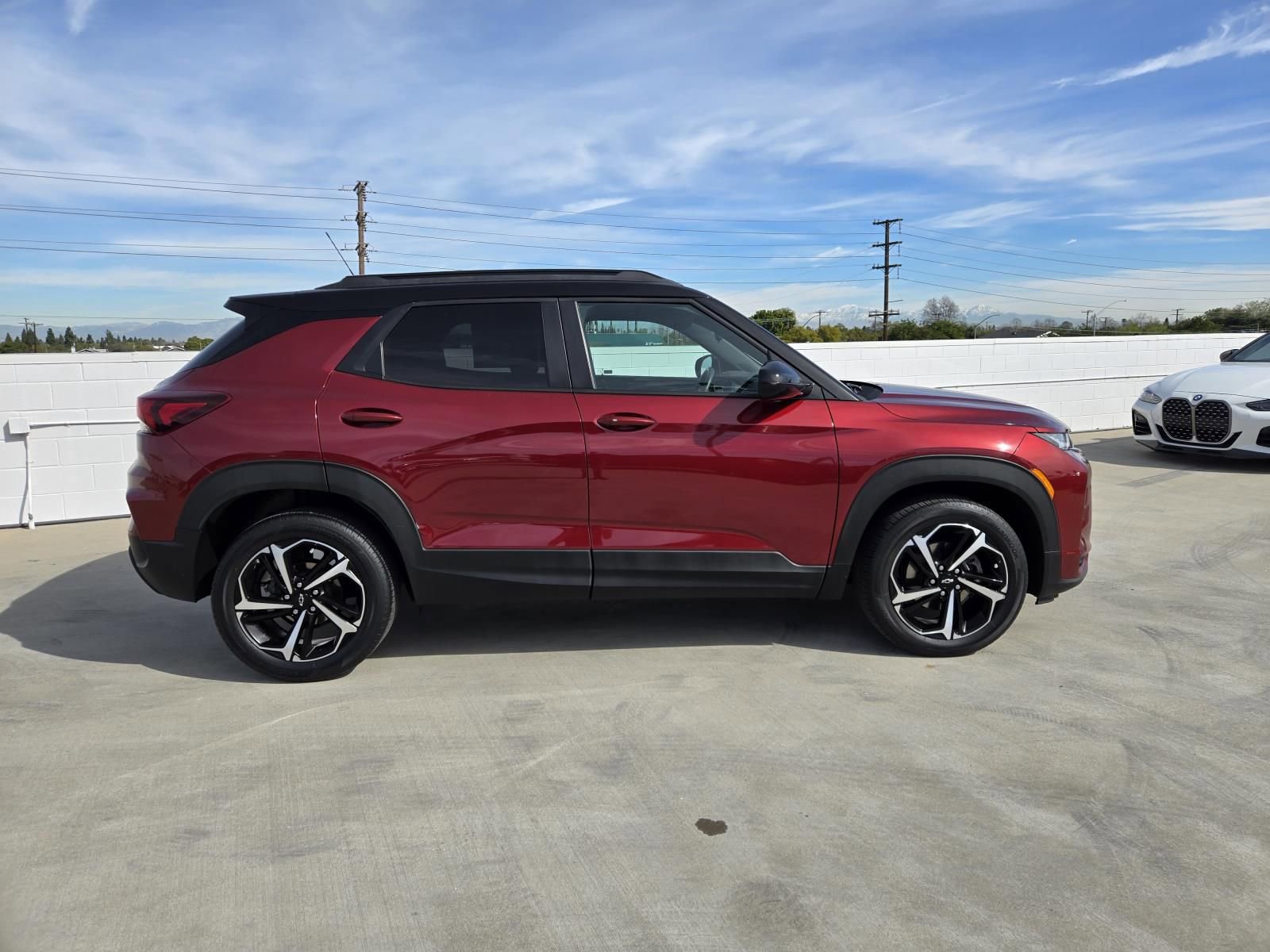 Used 2022 Chevrolet TrailBlazer RS image 2
