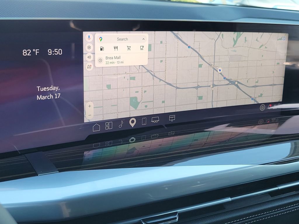 Used 2026 Cadillac Escalade Luxury image 14