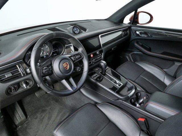 Certified 2022 Porsche Macan GTS w/ Premium Package Plus image 4