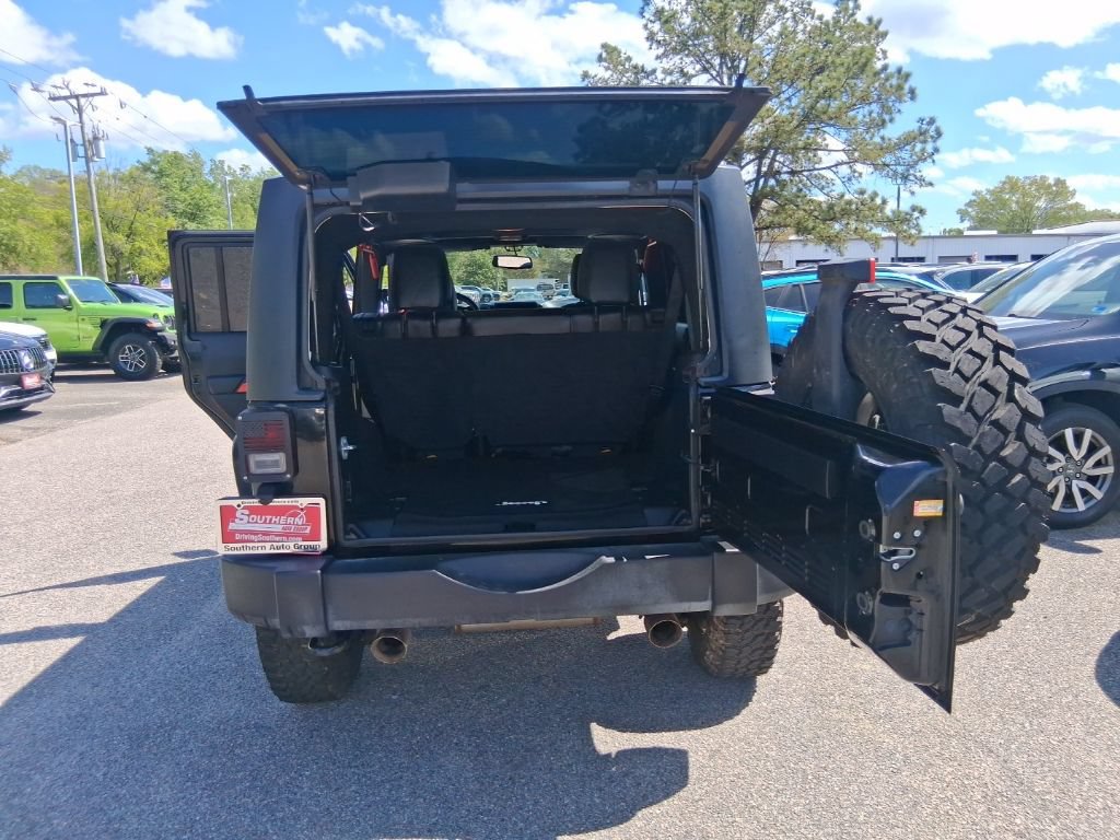 Used 2016 Jeep Wrangler Unlimited Sport w/ Quick Order Package 24S AWD/4WD image 16