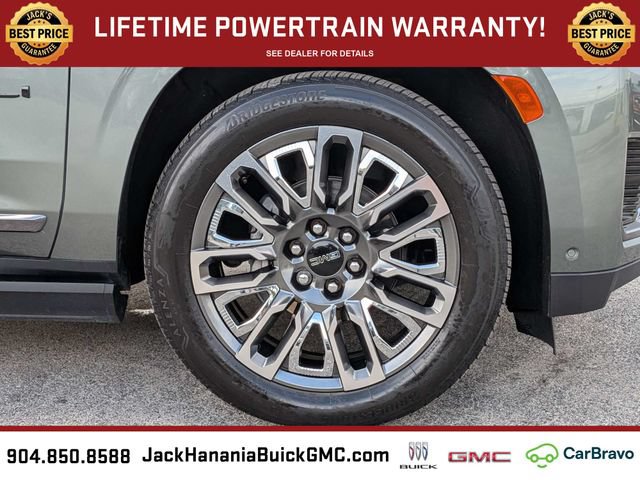 Used 2024 GMC Yukon XL Denali Ultimate AWD/4WD image 11
