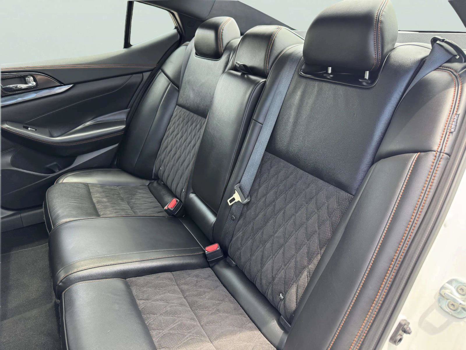 Used 2023 Nissan Maxima SR w/ Sport Mat Group FWD image 40