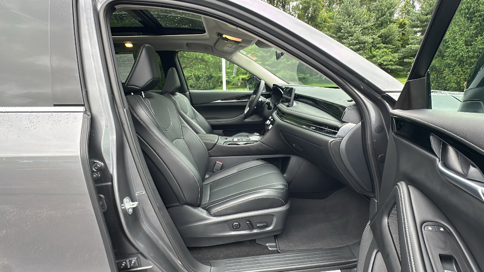 Certified 2024 INFINITI QX60 Pure image 23