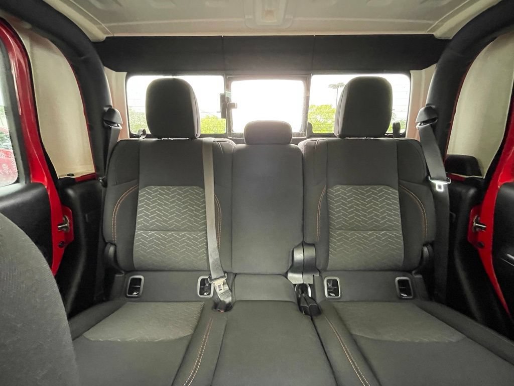 Used 2021 Jeep Gladiator Mojave AWD/4WD image 28