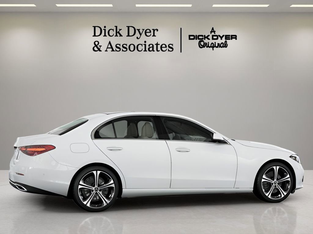 Used 2025 Mercedes-Benz C 300 Sedan image 7