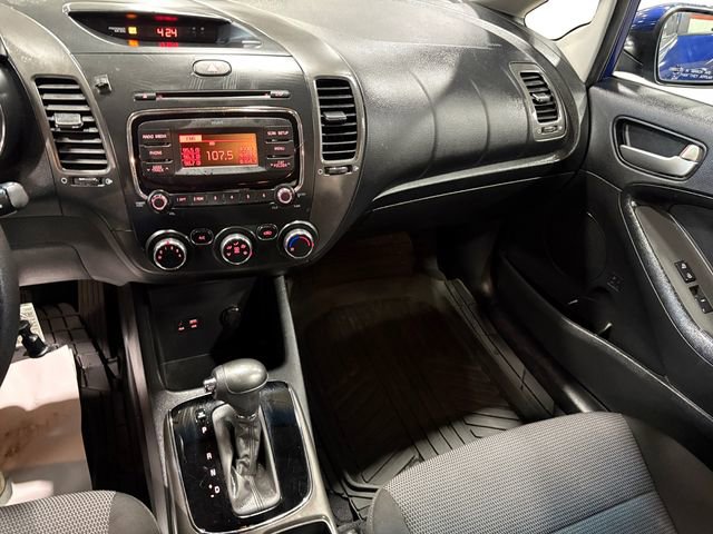 Used 2017 Kia Forte LX image 14